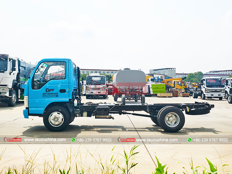 ISUZU 100P Chassis - Left Side